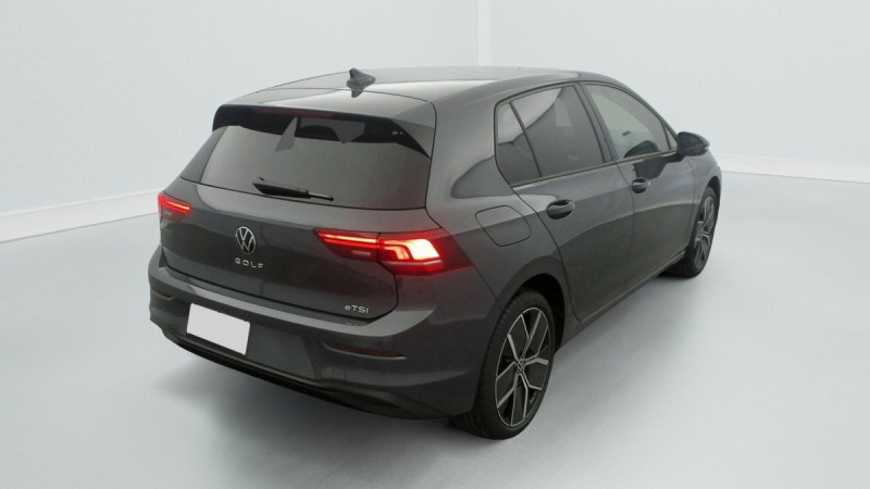 Photo 7 de l'offre de VOLKSWAGEN GOLF 8 1.5 eTSI EVO2 116 DSG7 Life Plus à 29998€ chez Carlyss automobiles Vitré