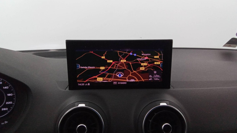 Photo 13 de l'offre de AUDI Q2 35 TFSI 150 S tronic 7 Design à 27198€ chez Carlyss automobiles Vitré