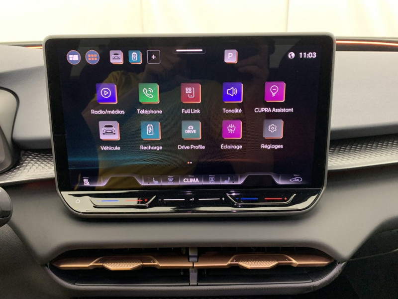 Photo 28 de l'offre de Cupra Terramar 1.5 eHybrid 204 ch DSG6 V à 41998€ chez Carlyss automobiles Vitré