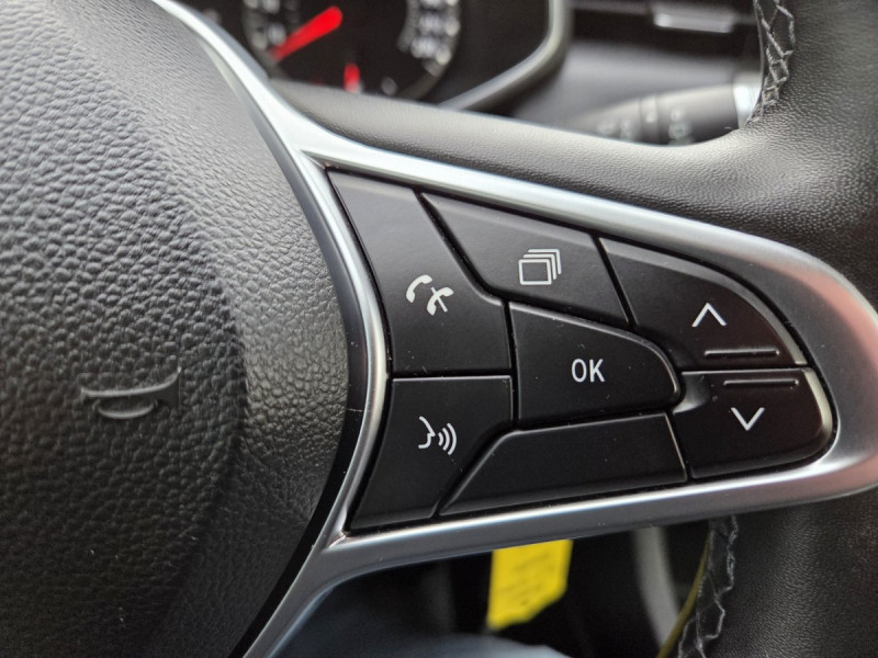 Photo 15 de l'offre de RENAULT Clio (5) Business TCe 90 -21N à 11490€ chez Carlyss automobiles Vitré