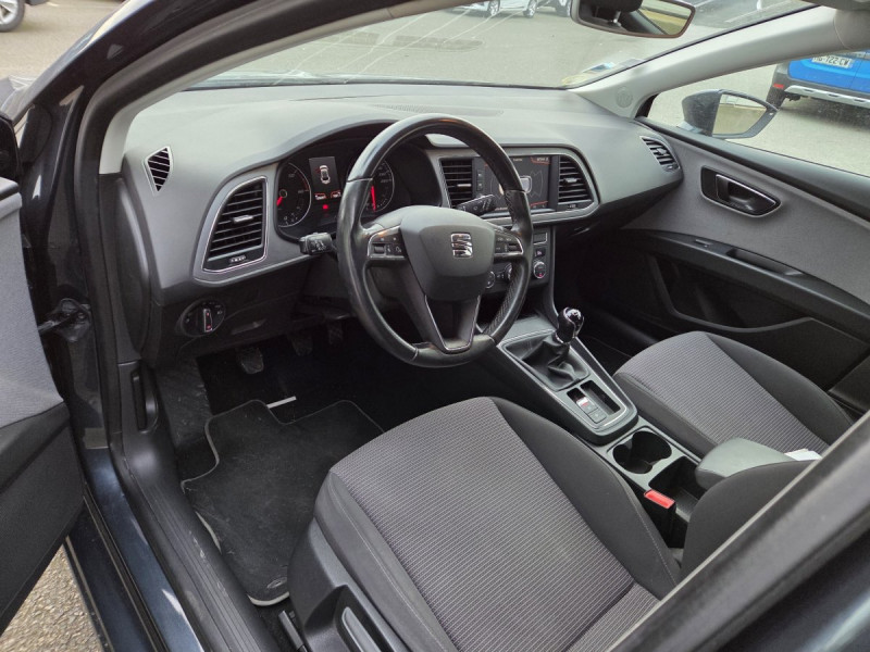 Photo 6 de l'offre de Seat Leon (3) 1.6 TDI 115 S&S Style Business à 11990€ chez Carlyss automobiles Vitré