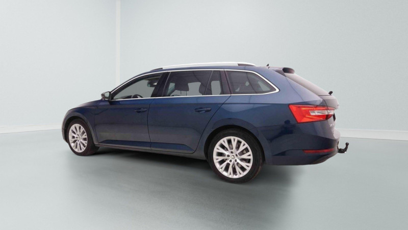 Photo 2 de l'offre de SKODA Superb 1.4 TSi 218 PHEV Combi Edition à 32177€ chez Carlyss automobiles Vitré