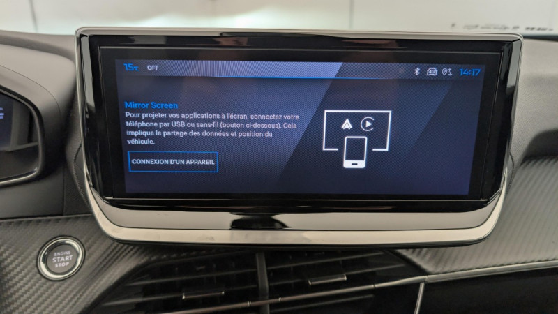 Photo 19 de l'offre de PEUGEOT 2008 Hybrid 136 e-DCS6 Allure à 23883€ chez Carlyss automobiles Vitré