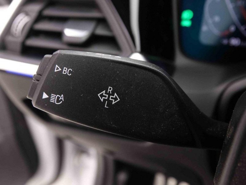 Photo 11 de l'offre de Bmw 3 330i Touring Steptronic M-Pack à 46965€ chez Carlyss automobiles Vitré