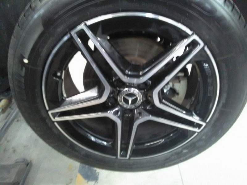 Photo 6 de l'offre de MERCEDES-BENZ GLC 300 E 9G-TRONIC 4MATIC AMG LINE à 42998€ chez Carlyss automobiles Vitré