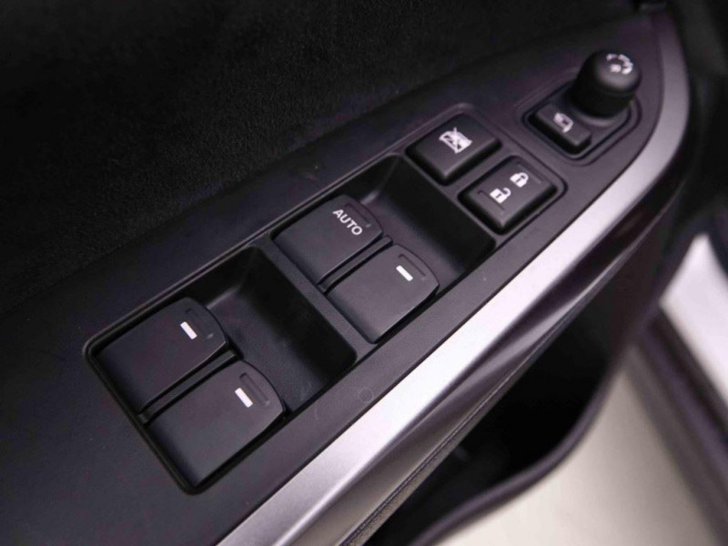 Photo 20 de l'offre de SUZUKI Vitara 1.4i MHEV GLX à 25954€ chez Carlyss automobiles Vitré