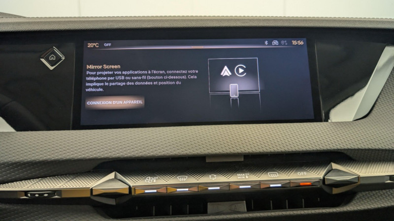 Photo 19 de l'offre de DS DS4 PureTech 130 EAT8 Rivoli à 22426€ chez Carlyss automobiles Vitré