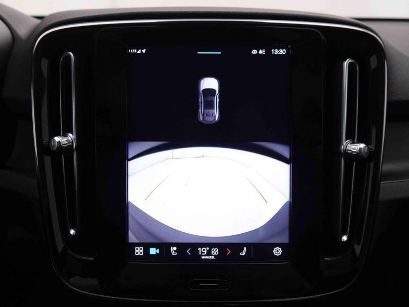 Photo 11 de l'offre de Volvo C40 79 kWh Recharge Dark à 36619€ chez Carlyss automobiles Vitré