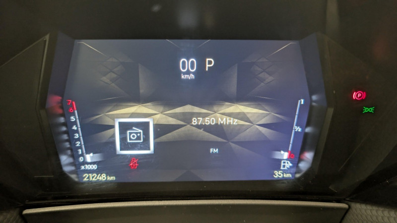 Photo 22 de l'offre de DS DS4 PureTech 130 EAT8 Rivoli à 22711€ chez Carlyss automobiles Vitré