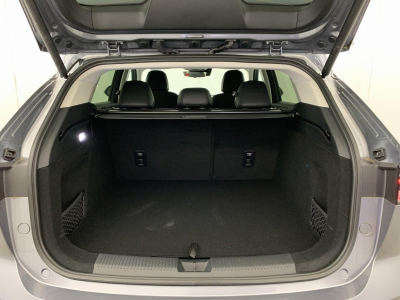 Photo 7 de l'offre de MG Motor EHS 1.5T PHEV 272 ch Luxury à 33098€ chez Carlyss automobiles Vitré