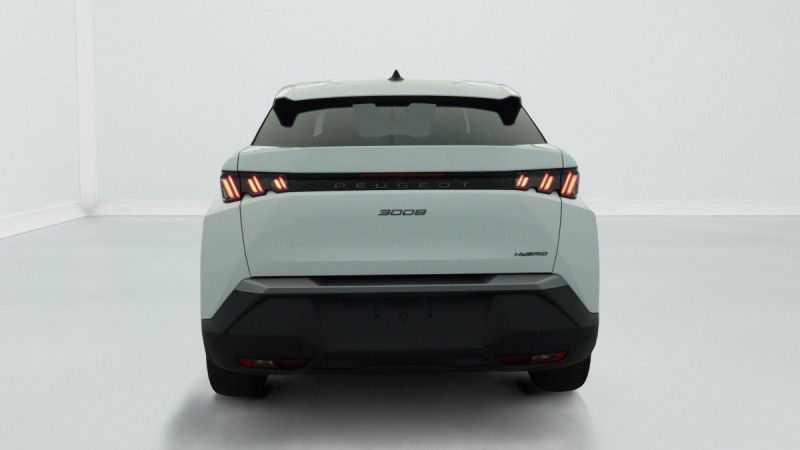 Photo 6 de l'offre de PEUGEOT 3008 NOUVEAU HYBRID 136 E-DCS6 ALLURE à 29379€ chez Carlyss automobiles Vitré