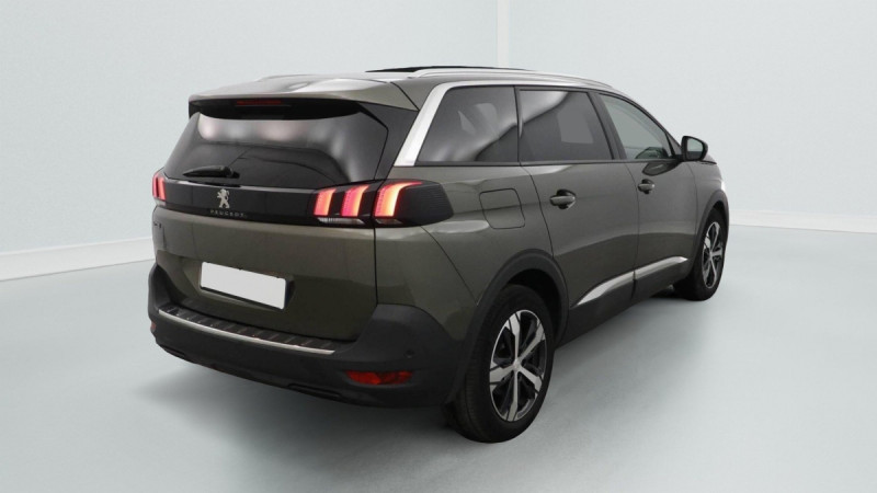 Photo 3 de l'offre de PEUGEOT 5008 PureTech 130ch S&S EAT8 Allure à 23598€ chez Carlyss automobiles Vitré