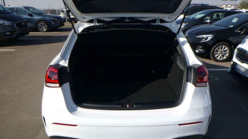 Photo 4 de l'offre de MERCEDES-BENZ CLASSE A Classe A 250 e 8G-DCT AMG Line à 37598€ chez Carlyss automobiles Vitré