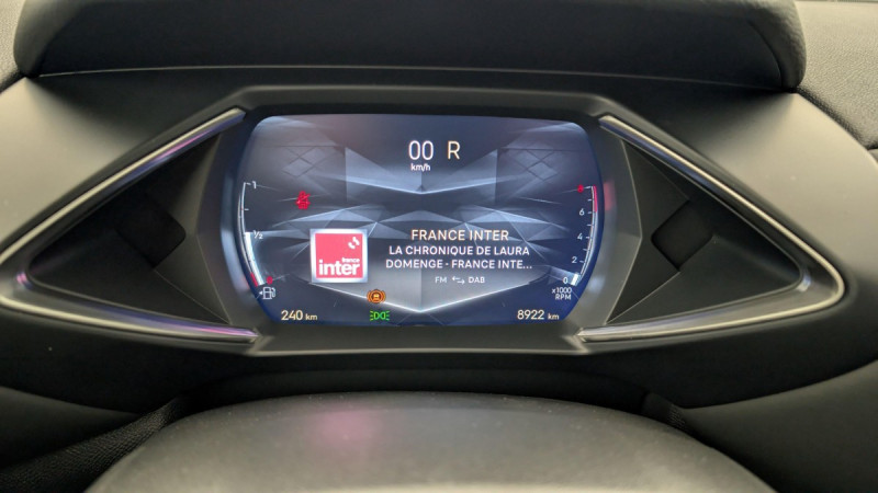 Photo 22 de l'offre de DS DS3 PureTech 130 EAT8 Opera à 23168€ chez Carlyss automobiles Vitré