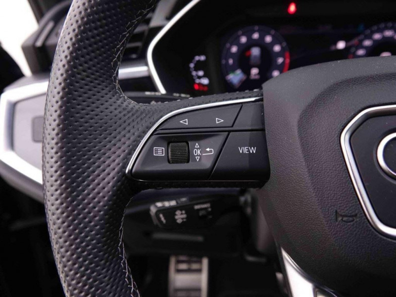 Photo 18 de l'offre de AUDI Q3 45 TFSie PHEV S-Line à 37142€ chez Carlyss automobiles Vitré