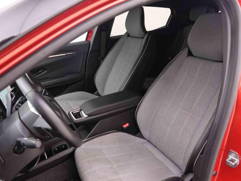 Photo 6 de l'offre de RENAULT Mégane 40 kWh E-TECH R130 Boost Charge à 24718€ chez Carlyss automobiles Vitré