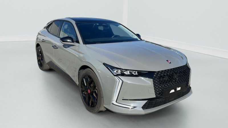 Photo 1 de l'offre de DS DS4 PureTech 130 EAT8 Performance Line+ à 22280€ chez Carlyss automobiles Vitré