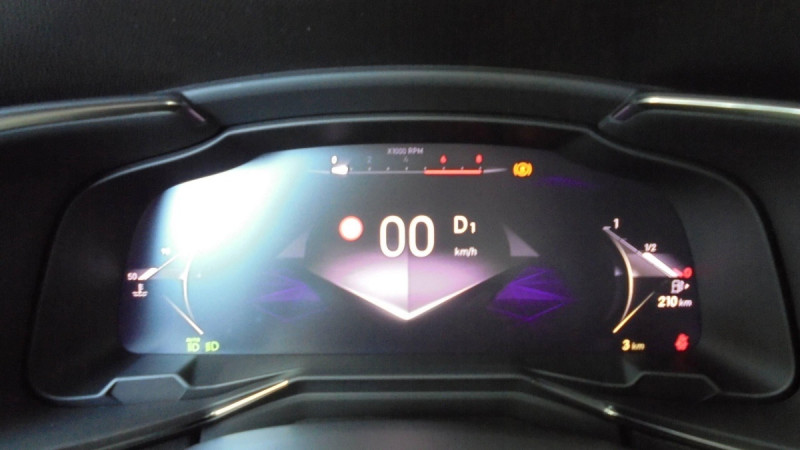 Photo 8 de l'offre de DS DS 7 BlueHDi 130 EAT8 Performance Line à 34398€ chez Carlyss automobiles Vitré