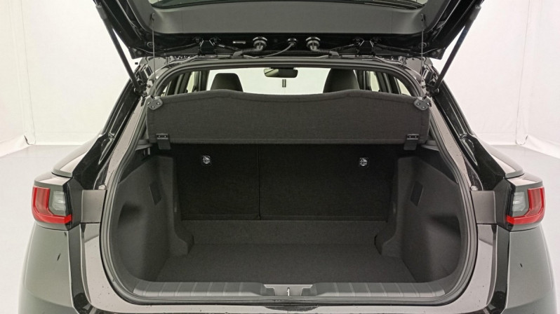 Photo 9 de l'offre de Lexus LBX 2WD Business à 31998€ chez Carlyss automobiles Vitré