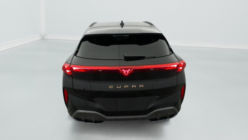 Photo 6 de l'offre de Cupra Terramar 1.5 eHybrid 204 ch DSG6 V à 40998€ chez Carlyss automobiles Vitré