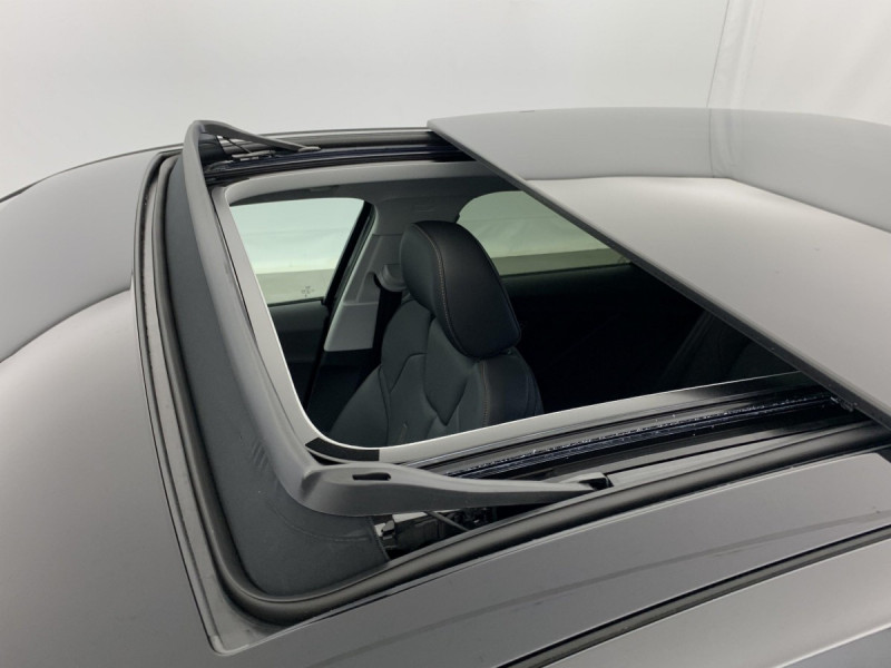 Photo 17 de l'offre de AUDI Q2 35 TDI 150 S tronic 7 Design à 36998€ chez Carlyss automobiles Vitré