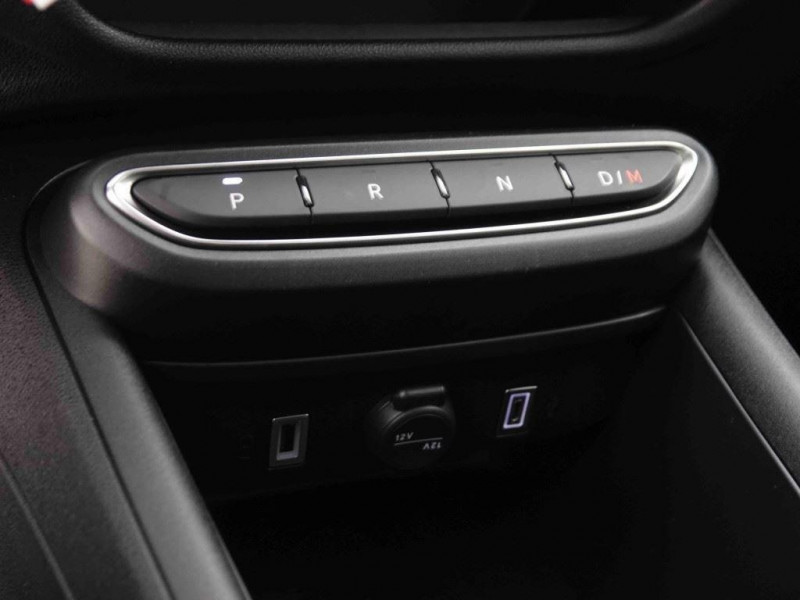 Photo 15 de l'offre de Fiat 600 1.2 HYBRID 110 DCT POP à 24798€ chez Carlyss automobiles Vitré