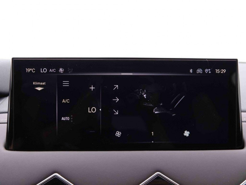 Photo 11 de l'offre de DS DS3 Crossback 1.2 T 130 EAT8 Antoine De Saint Exupery à 25518€ chez Carlyss automobiles Vitré