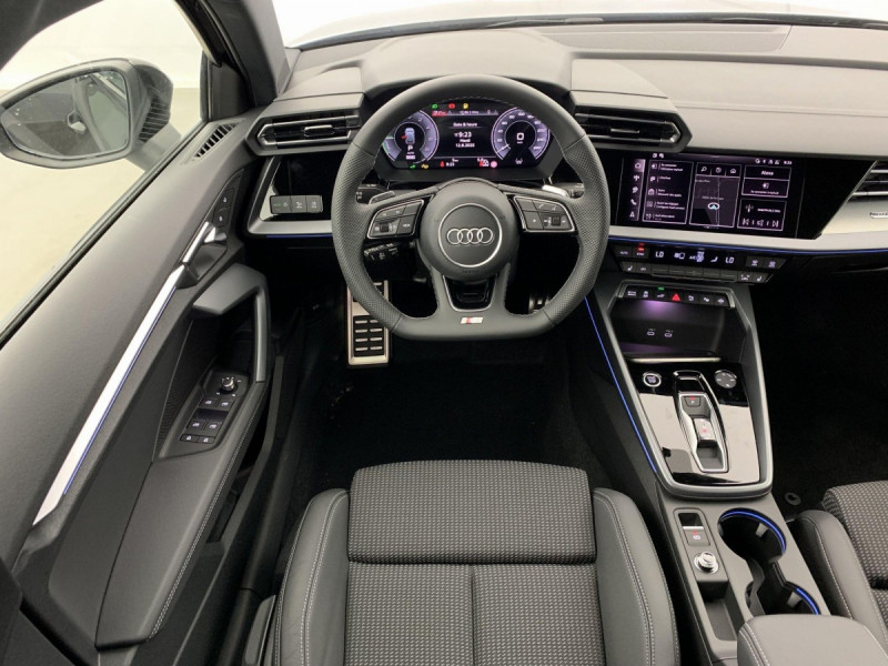 Photo 23 de l'offre de AUDI A3 SPORTBACK NOUVELLE 45 TFSI E HYBRIDE RECHARGEABLE 272 S TRONIC 6 S LINE à 43998€ chez Carlyss automobiles Vitré