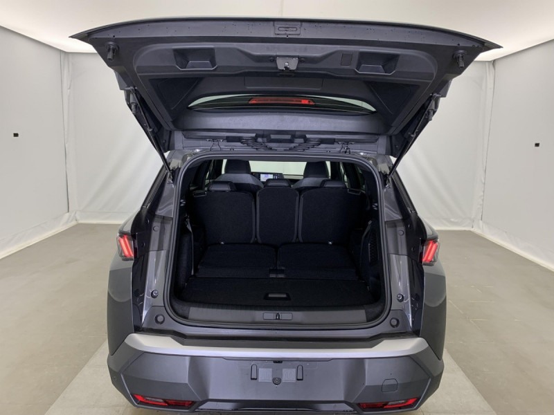 Photo 8 de l'offre de PEUGEOT 5008 Hybrid 145 e-DCS6 Allure à 33498€ chez Carlyss automobiles Vitré