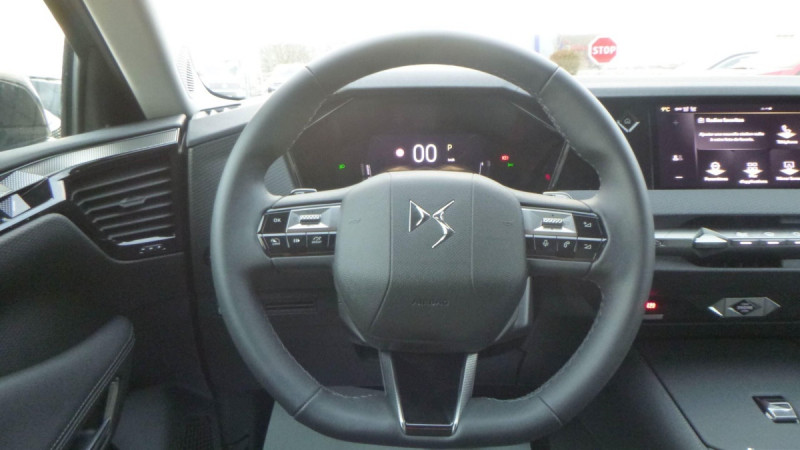 Photo 5 de l'offre de DS DS4 Hybride 136 e-DCT6 Pallas à 33398€ chez Carlyss automobiles Vitré