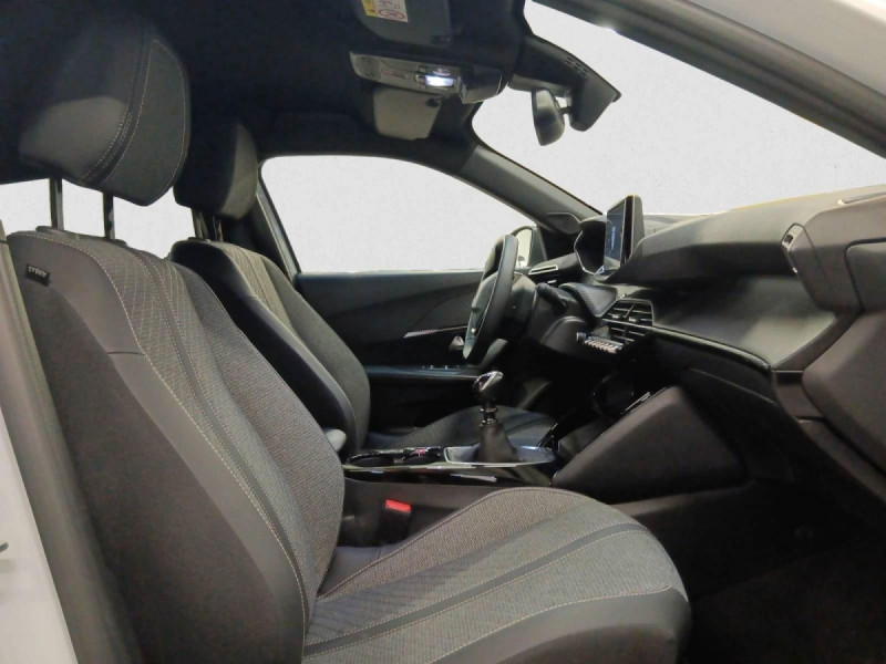 Photo 14 de l'offre de PEUGEOT 2008 100 S&S BVM6 Allure à 19798€ chez Carlyss automobiles Vitré