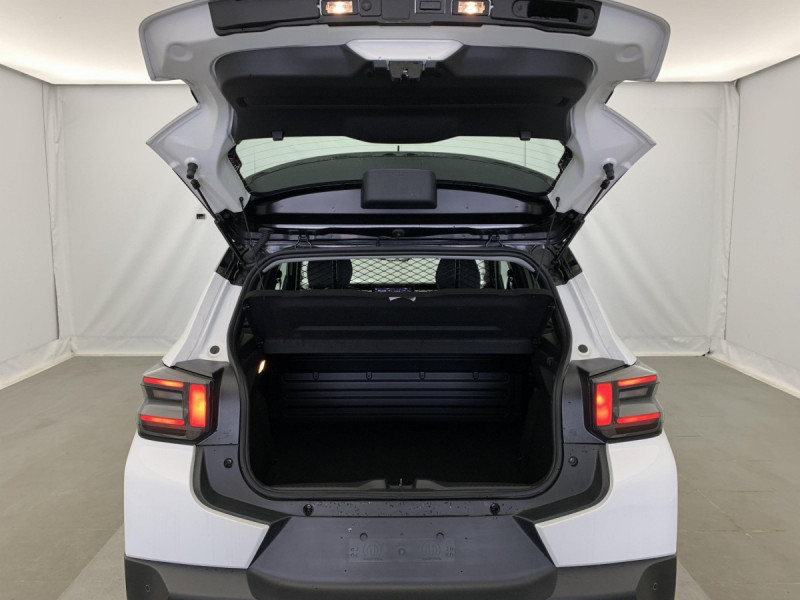 Photo 7 de l'offre de Citroën C3 SOCIETE NOUVELLE TURBO 100 BVM PRO à 17457€ chez Carlyss automobiles Vitré