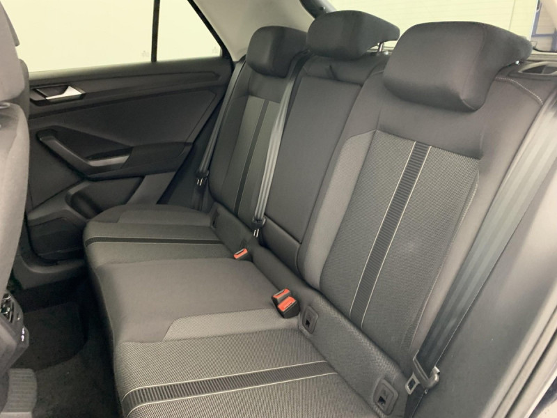 Photo 19 de l'offre de VOLKSWAGEN T-roc 2.0 TDI 150 Start/Stop DSG7 Life Plus à 32598€ chez Carlyss automobiles Vitré
