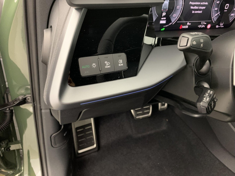 Photo 27 de l'offre de AUDI A3 SPORTBACK NOUVELLE 45 TFSI E HYBRIDE RECHARGEABLE 272 S TRONIC 6 S LINE à 45498€ chez Carlyss automobiles Vitré