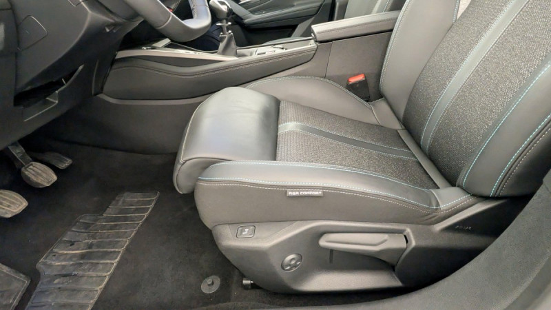 Photo 19 de l'offre de PEUGEOT 308 SW PureTech 130ch S&S BVM6 Allure à 20953€ chez Carlyss automobiles Vitré