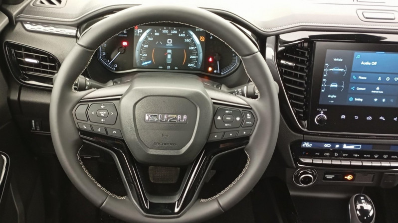 Photo 12 de l'offre de ISUZU D-MAX 1.9 4X4 SPACE CAB N60 NSPORT  AT à 45846€ chez Carlyss automobiles Vitré