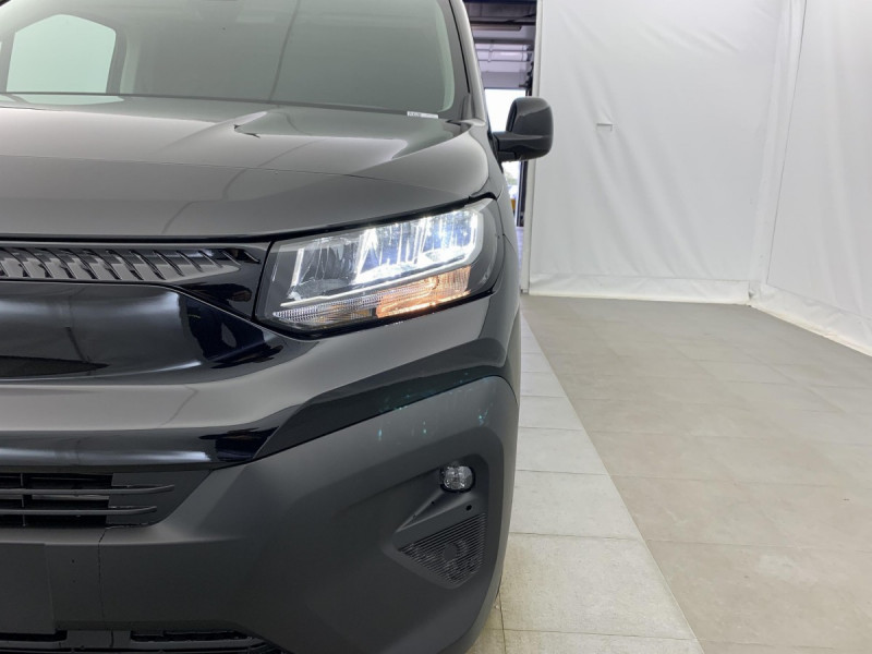 Photo 17 de l'offre de CITROEN BERLINGO VAN TAILLE M 650KG BLUEHDI 130 S&S EAT8 à 21837€ chez Carlyss automobiles Vitré