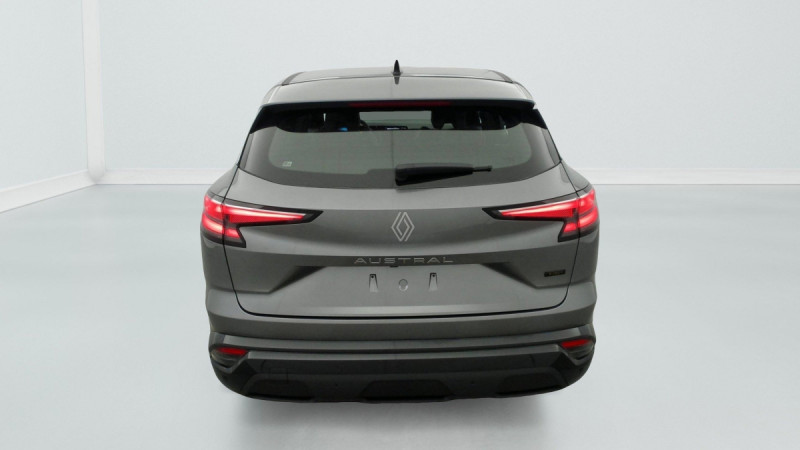 Photo 6 de l'offre de Renault AUSTRAL NOUVEAU FULL HYBRID E-TECH 200 CH EVOLUTION à 32598€ chez Carlyss automobiles Vitré