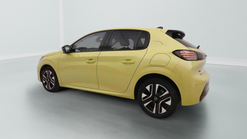 Photo 3 de l'offre de PEUGEOT 208 PureTech 100 S&S BVM6 Allure à 18431€ chez Carlyss automobiles Vitré