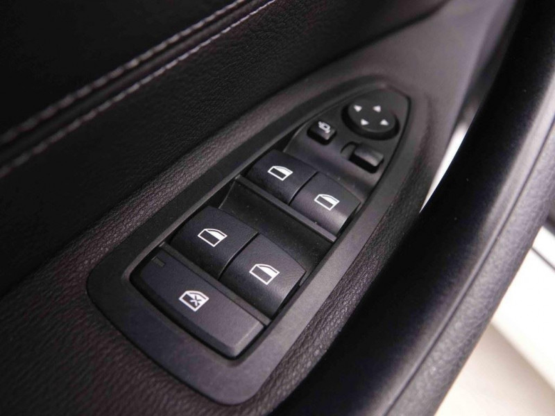 Photo 18 de l'offre de BMW X1 25e xDrive 220 PHEV M-Pack à 36092€ chez Carlyss automobiles Vitré