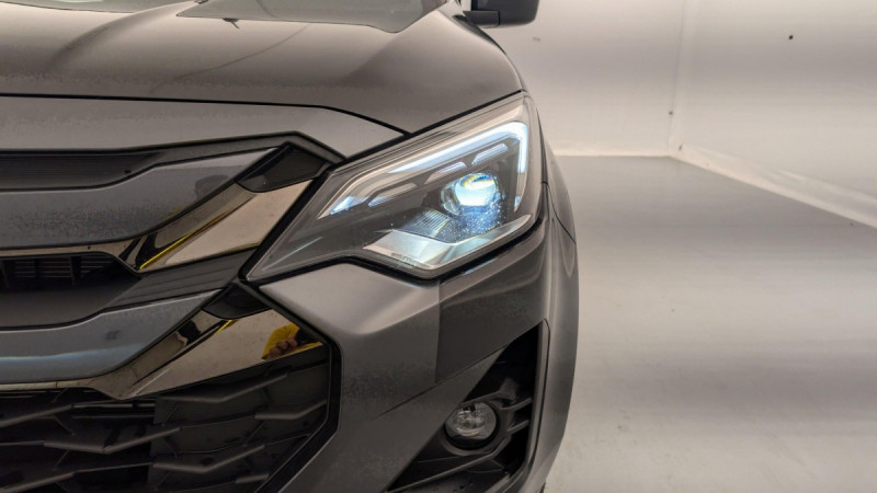 Photo 20 de l'offre de ISUZU D-MAX 1.9 4X4 SPACE CAB N60 NSPORT  AT à 47346€ chez Carlyss automobiles Vitré