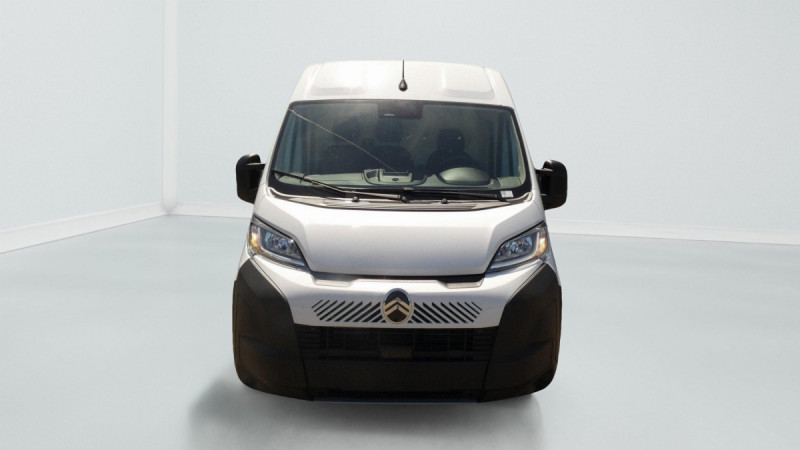 Photo 5 de l'offre de CITROEN Jumper Fourgon TOLE 35 L2H2 180 S&S BVA8 à 31437€ chez Carlyss automobiles Vitré
