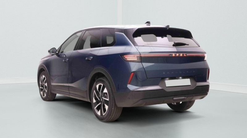 Photo 2 de l'offre de OPEL Grandland 1.2 T Hybrid 145 GS à 35898€ chez Carlyss automobiles Vitré