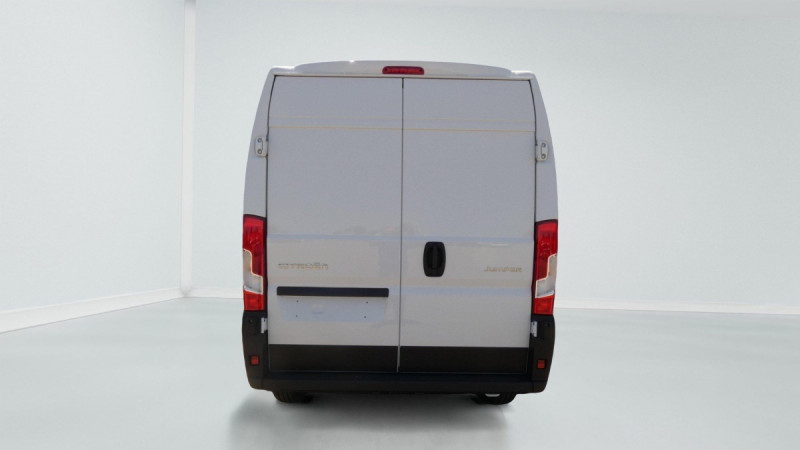 Photo 14 de l'offre de CITROEN Jumper Fourgon TOLE 35 L2H2 180 S&S BVA8 à 31437€ chez Carlyss automobiles Vitré