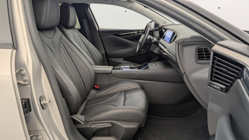 Photo 9 de l'offre de DS DS4 PureTech 130 EAT8 Rivoli à 23053€ chez Carlyss automobiles Vitré