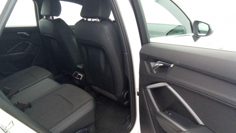 Photo 12 de l'offre de AUDI Q3 Sportback Q3 Sportback 35 TDI 150 ch S tronic 7 S line à 39598€ chez Carlyss automobiles Vitré