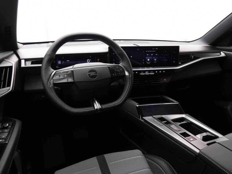 Photo 8 de l'offre de OPEL Grandland 1.2 T Hybrid 145 GS à 35398€ chez Carlyss automobiles Vitré