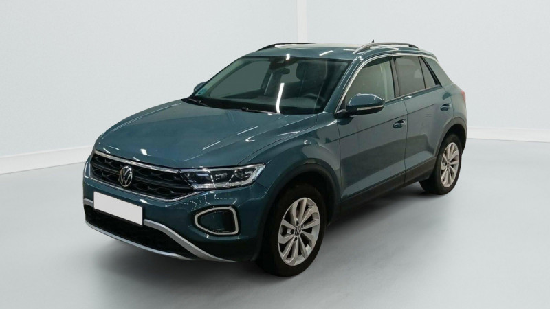 Photo 1 de l'offre de VOLKSWAGEN T-roc T-Roc 1.5 TSI EVO2 150 Start/Stop DSG7 Life à 28298€ chez Carlyss automobiles Vitré