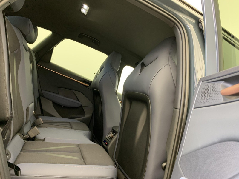 Photo 10 de l'offre de Cupra Terramar 1.5 eTSI Hybrid 150 ch DSG7 V à 35998€ chez Carlyss automobiles Vitré