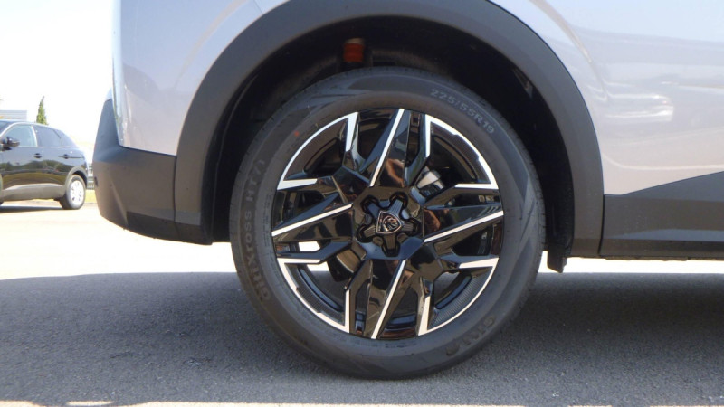 Photo 3 de l'offre de PEUGEOT 3008 Hybrid 145 e-DCS6 Allure à 33398€ chez Carlyss automobiles Vitré